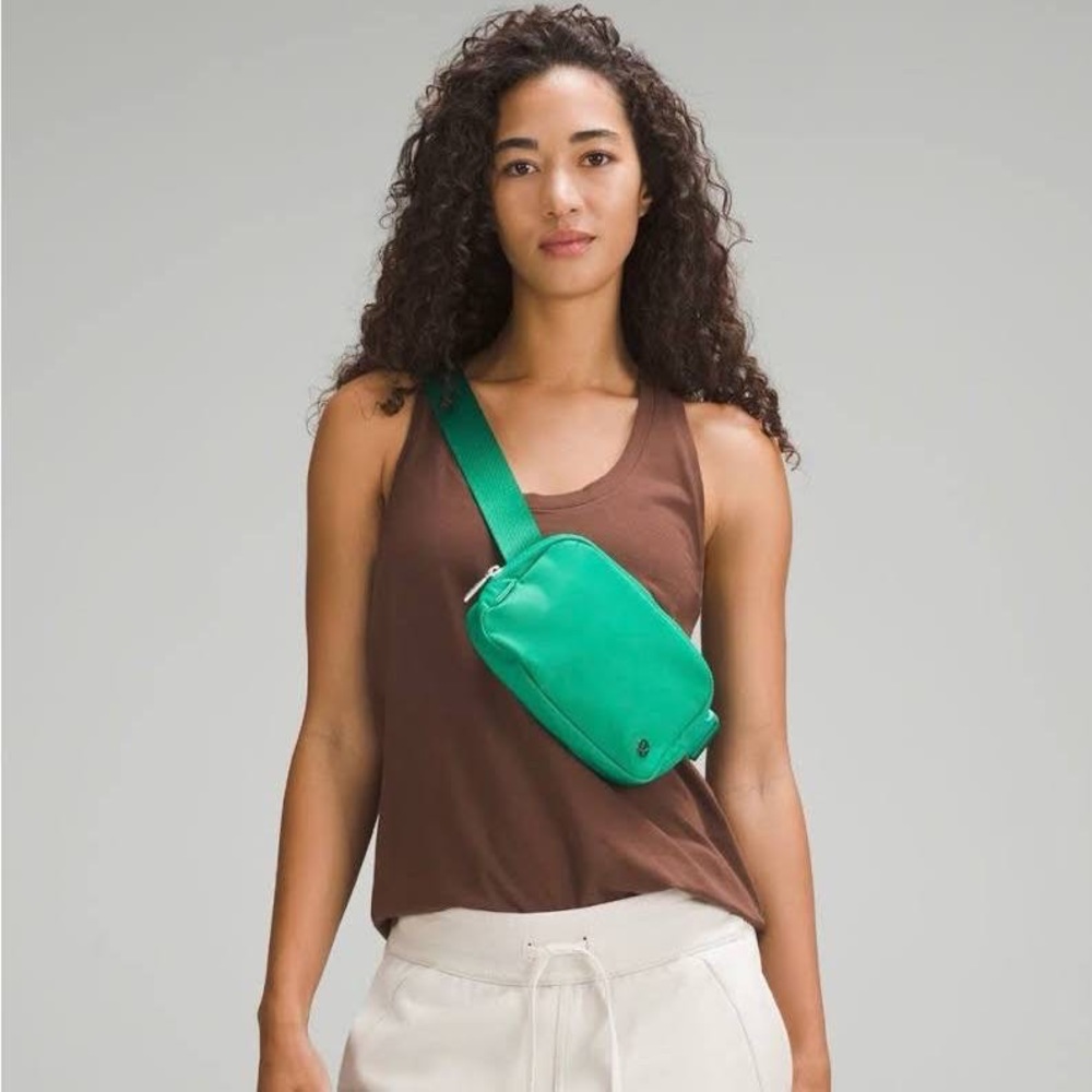 Lululemon Everywhere belt bag Fanny pack emerald ice green Fanny pack - Picture 2 of 11